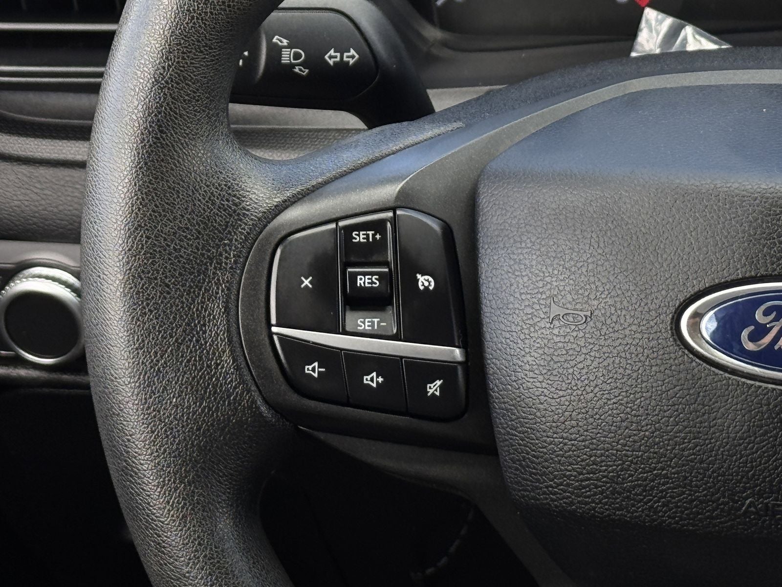 2021 Ford Explorer Base