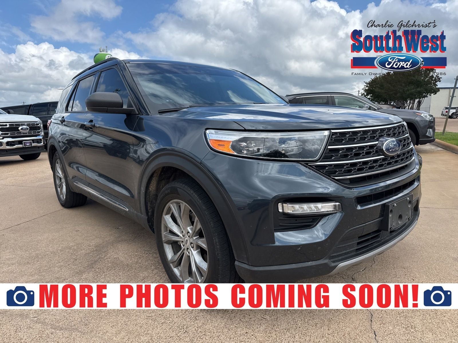 2022 Ford Explorer XLT RWD's photo