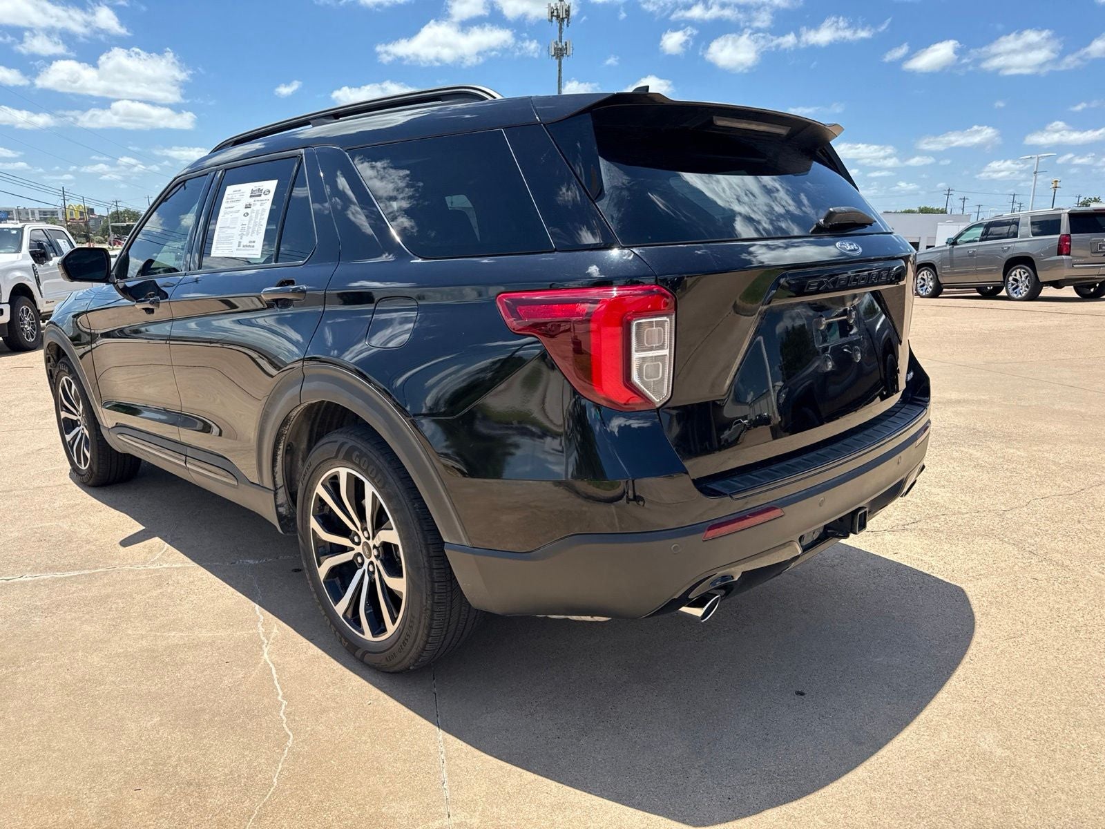 2022 Ford Explorer ST-Line