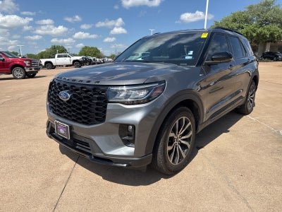 2025 Ford Explorer ST-Line