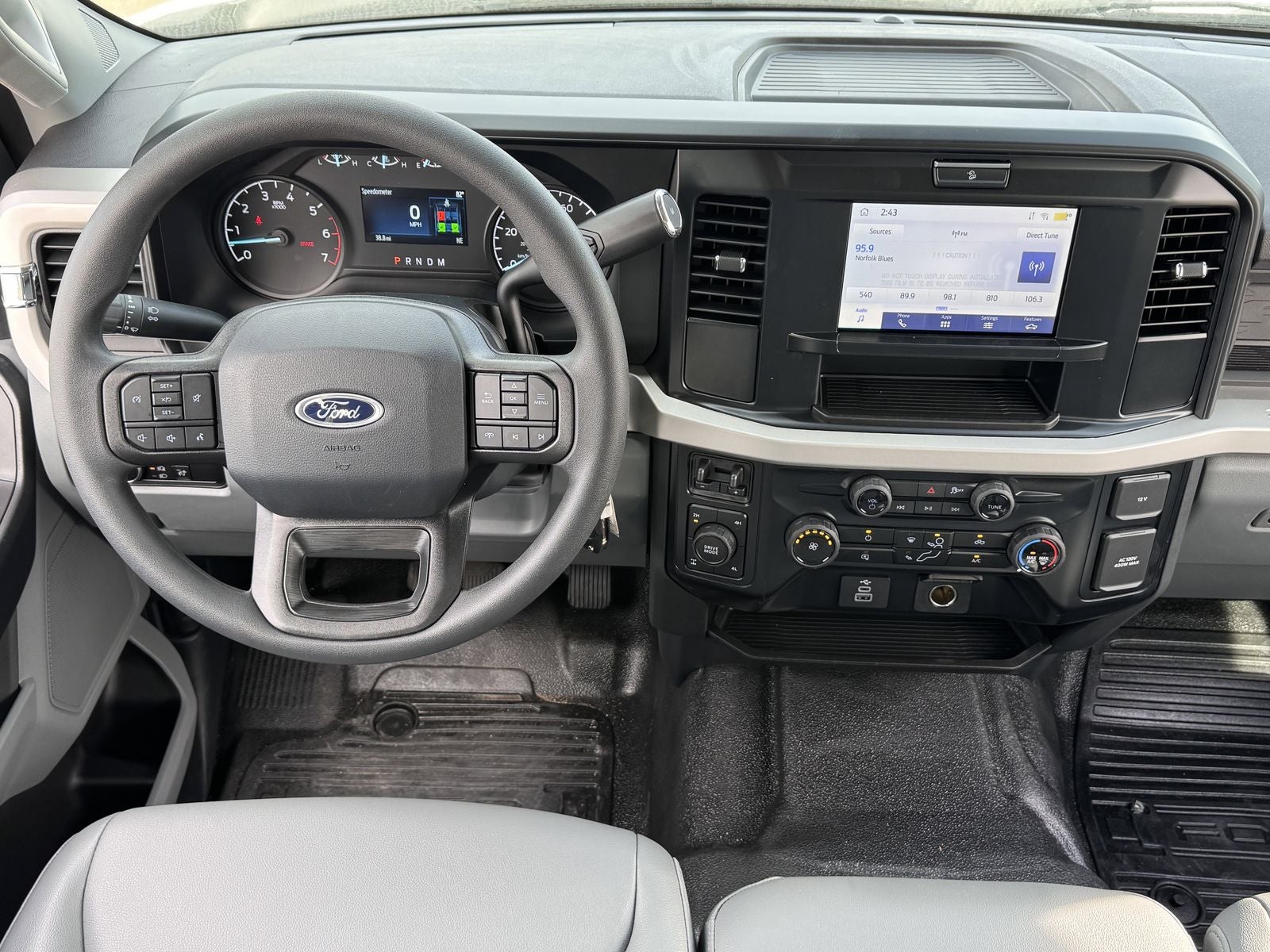 2025 Ford F-250SD Lariat Fleet