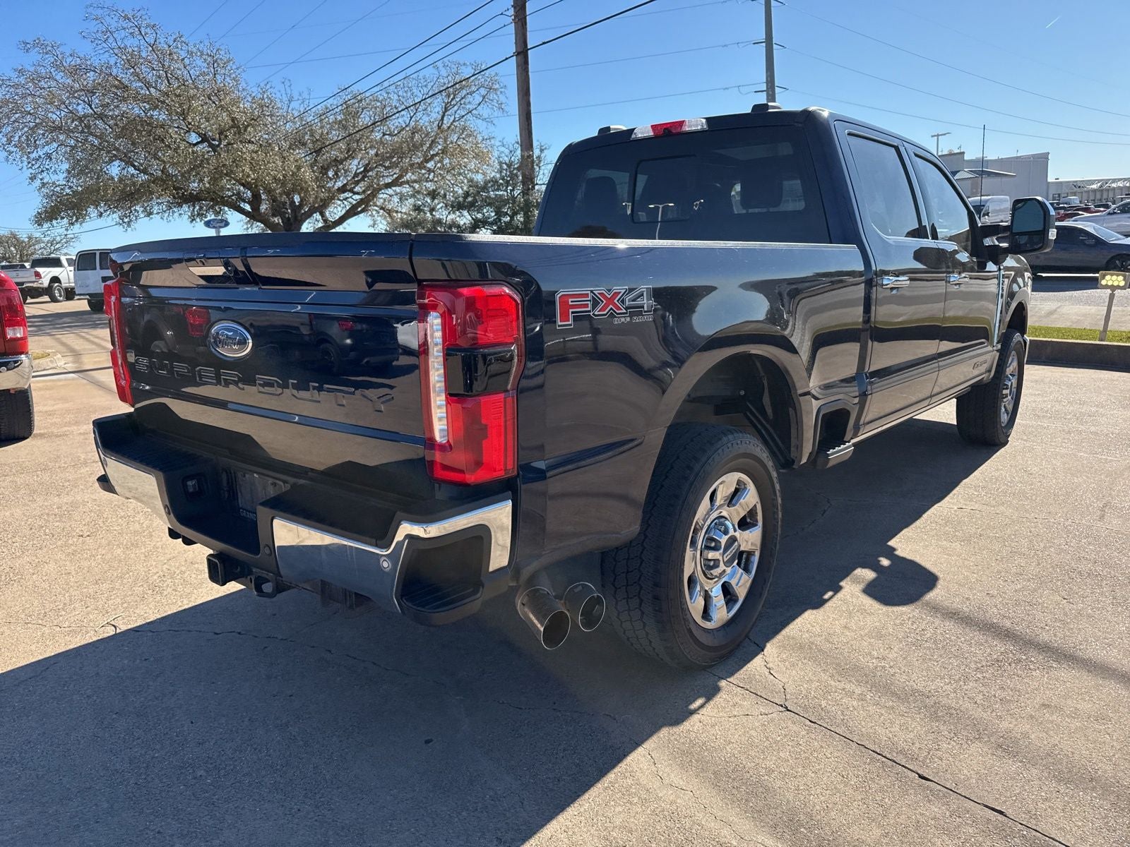 2023 Ford F-250SD F-250® Lariat®