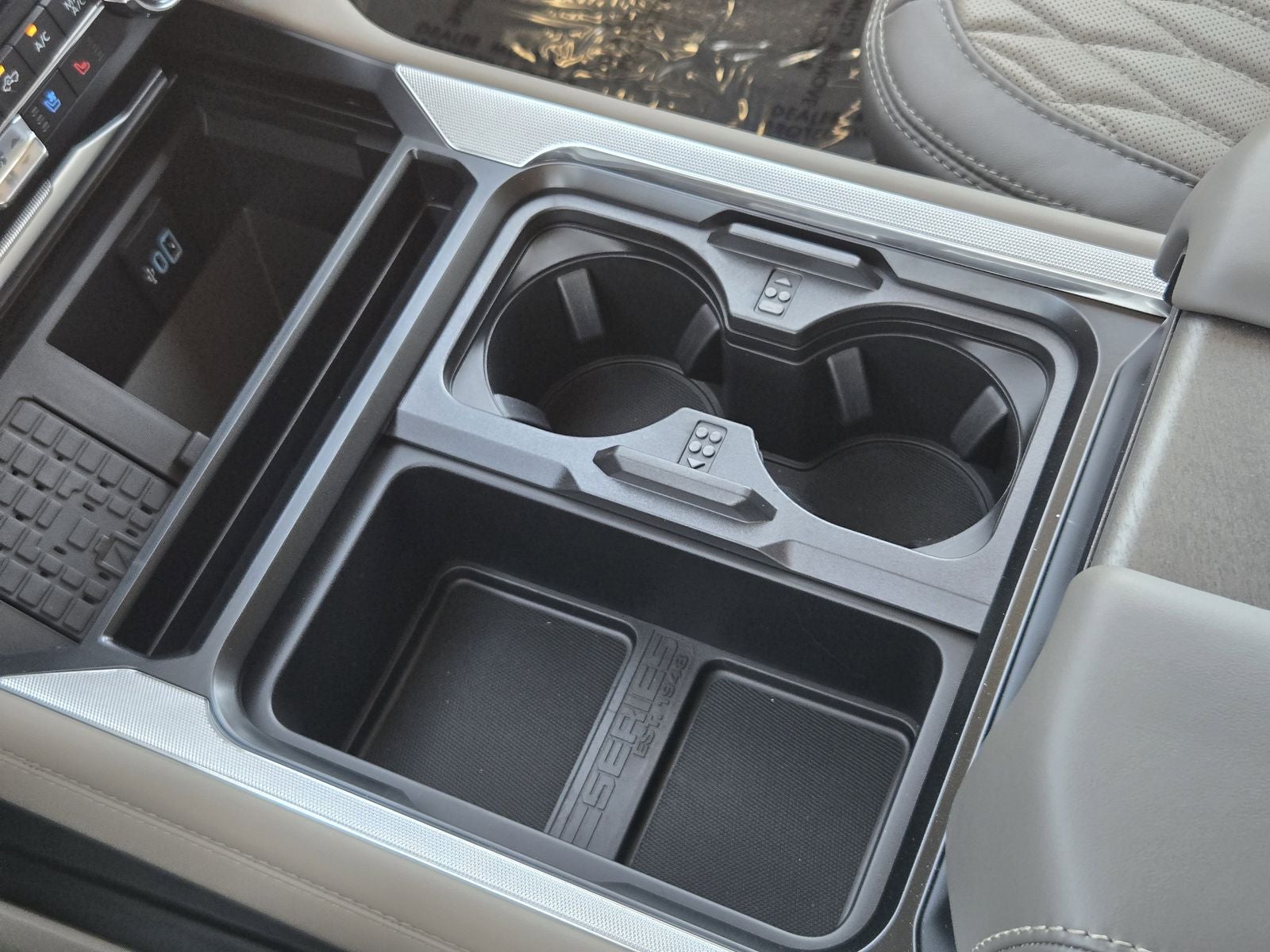 2026 Ford F-350SD Platinum Fleet