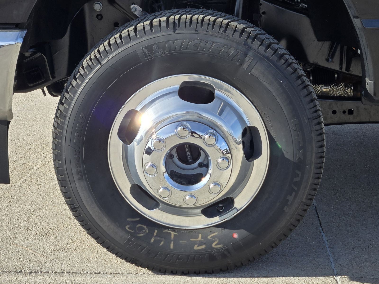 2026 Ford F-350SD Lariat DRW