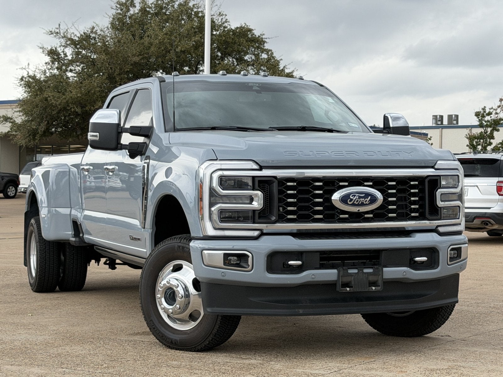 2024 Ford F-350SD Platinum DRW
