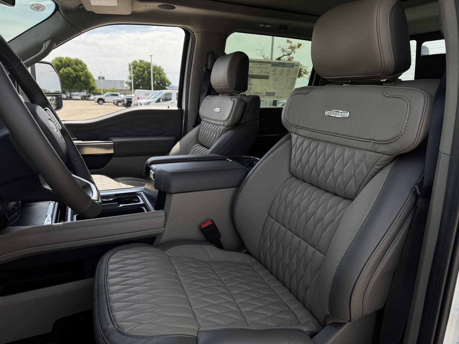 2026 Ford F-450SD Platinum DRW