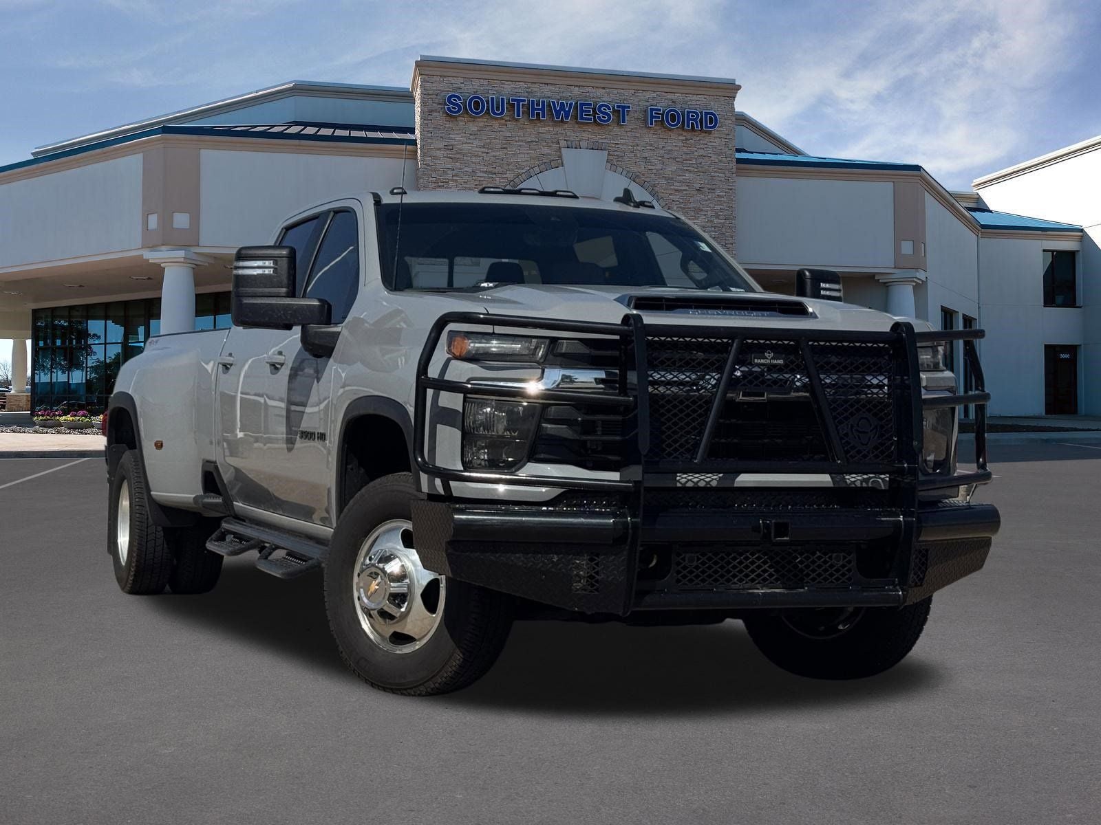 2024 Chevrolet Silverado HD LT 4WD Crew Cab Long Box DRW's photo