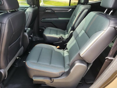 2024 GMC Acadia AT4