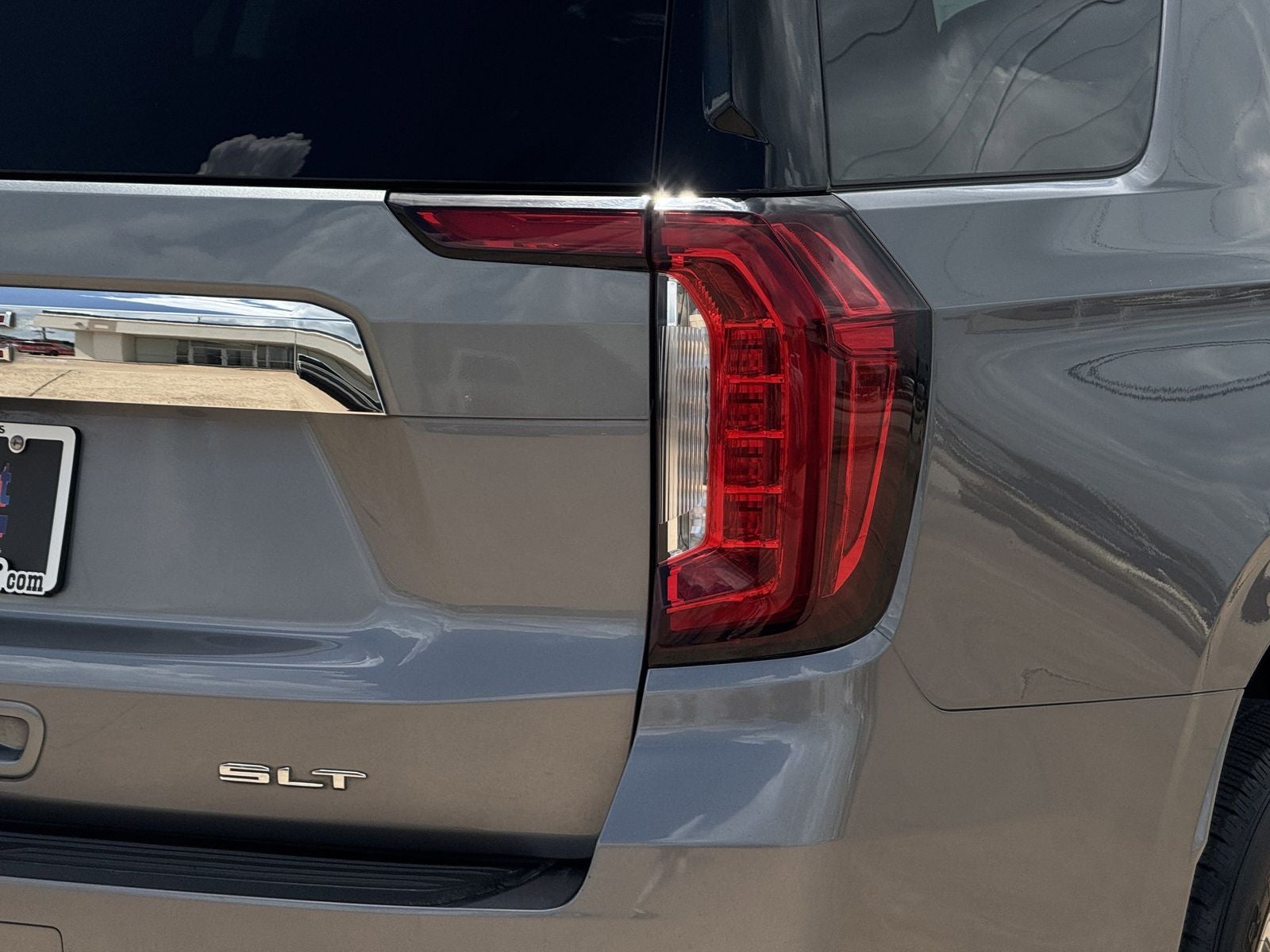 2021 GMC Yukon SLT