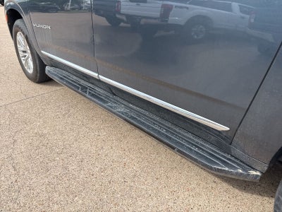 2021 GMC Yukon XL SLT