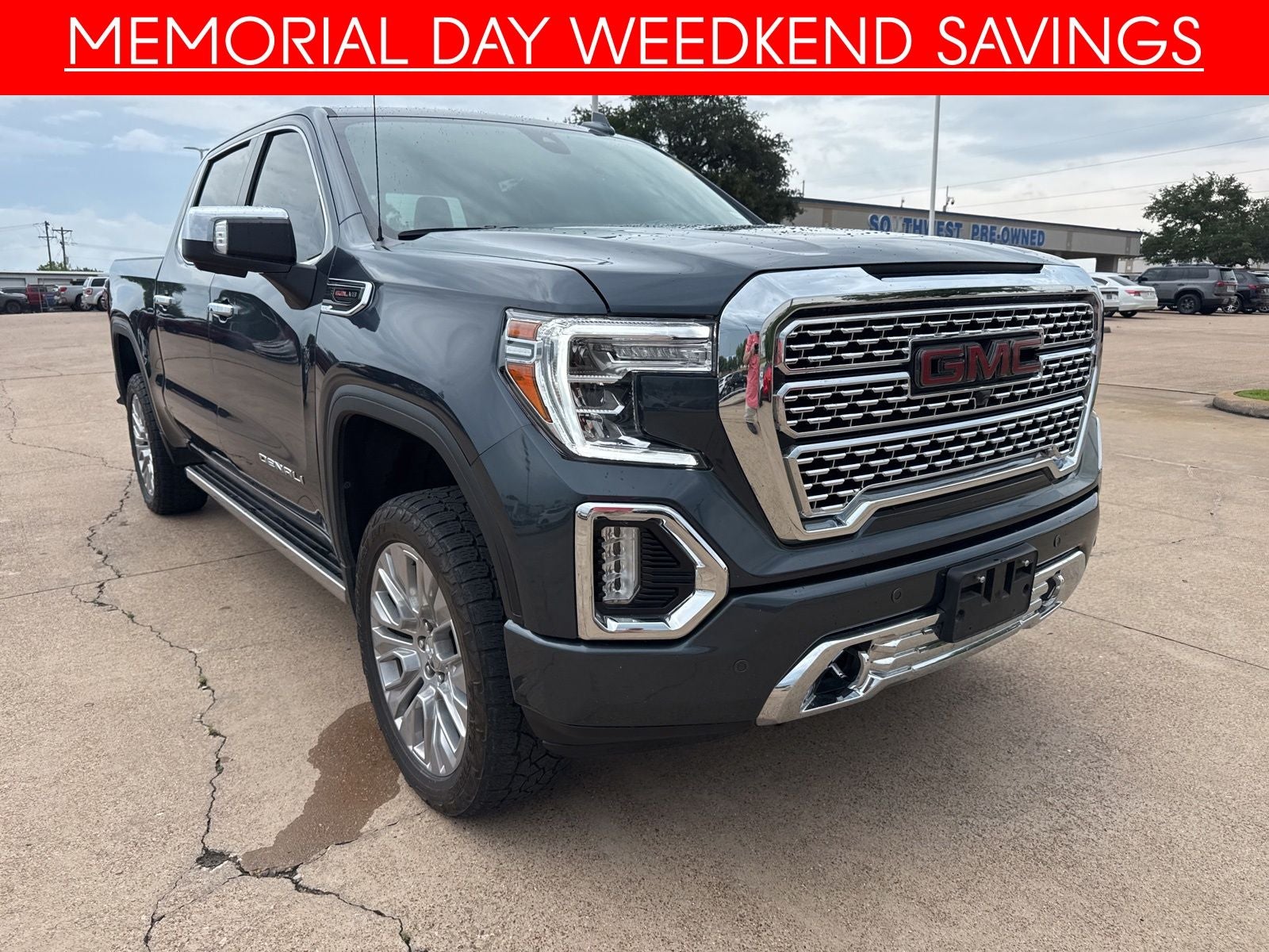 2022 GMC Sierra 4WD Crew Cab Short Box Denali's photo