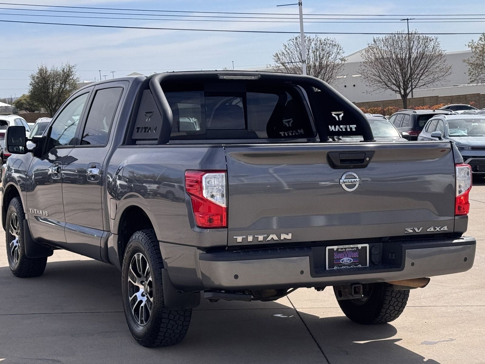 2020 Nissan Titan SV