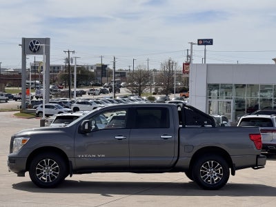 2020 Nissan Titan SV