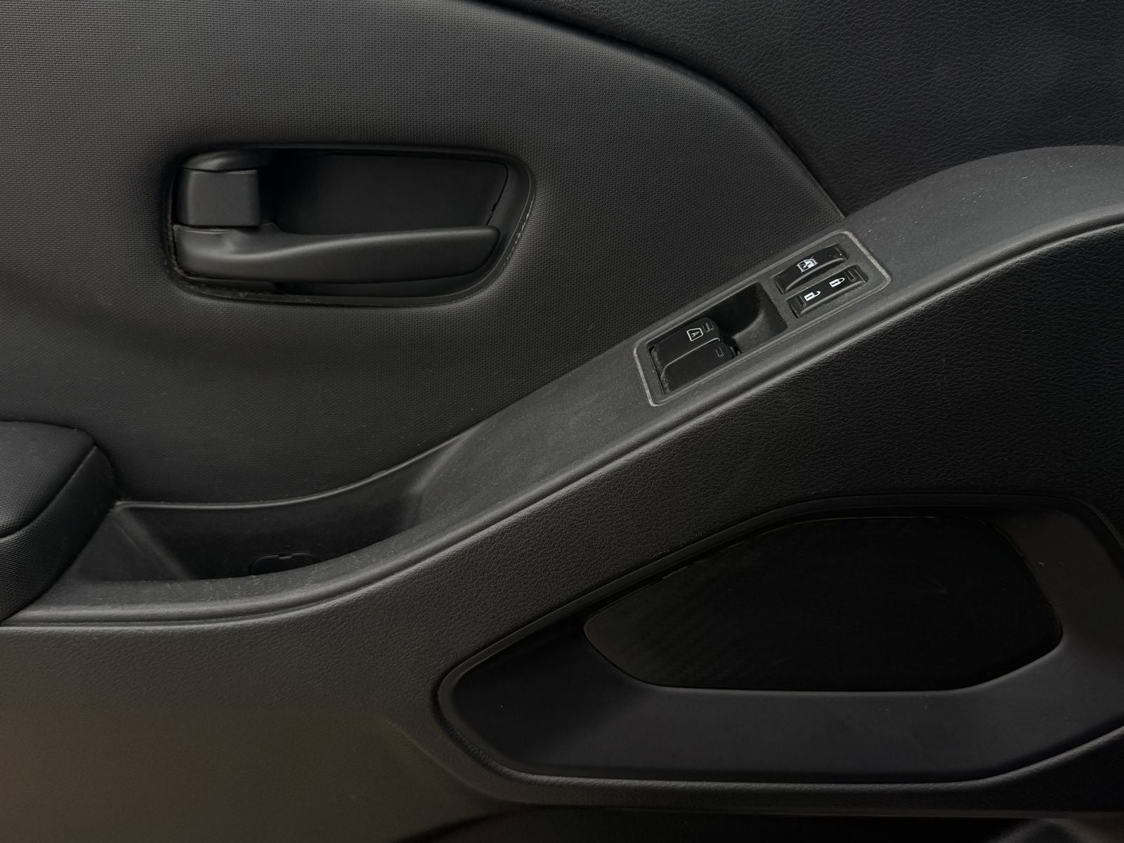 2023 Nissan Frontier S