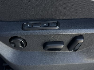 2025 Volkswagen Atlas Cross Sport 2.0T SEL