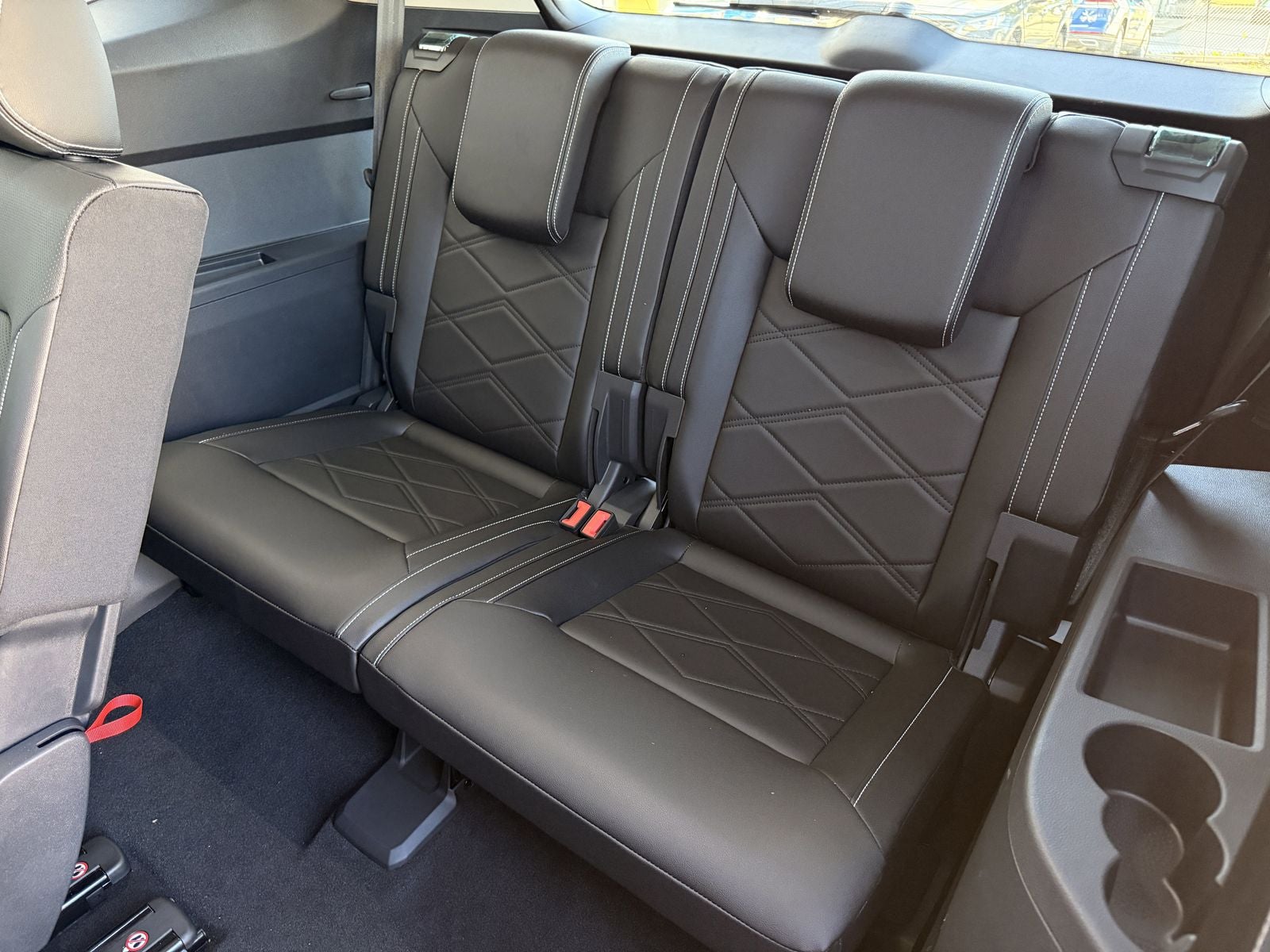 2025 Volkswagen Atlas 2.0T SE