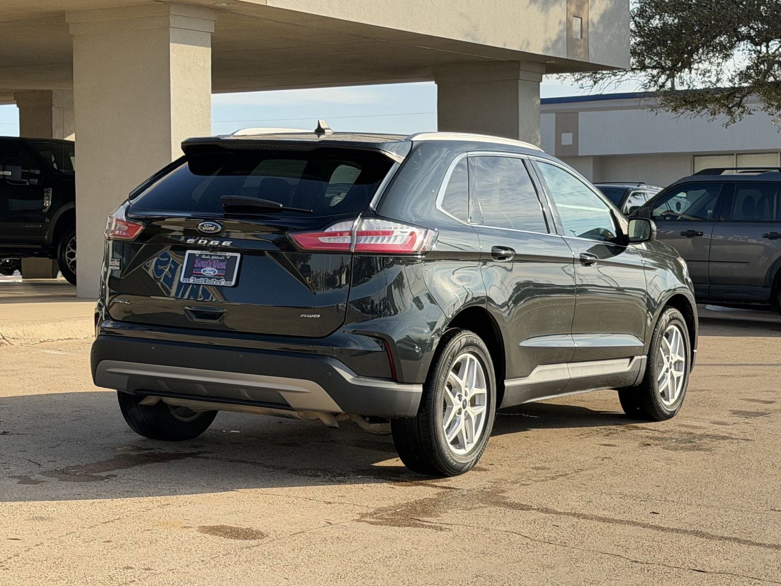 2022 Ford Edge SEL