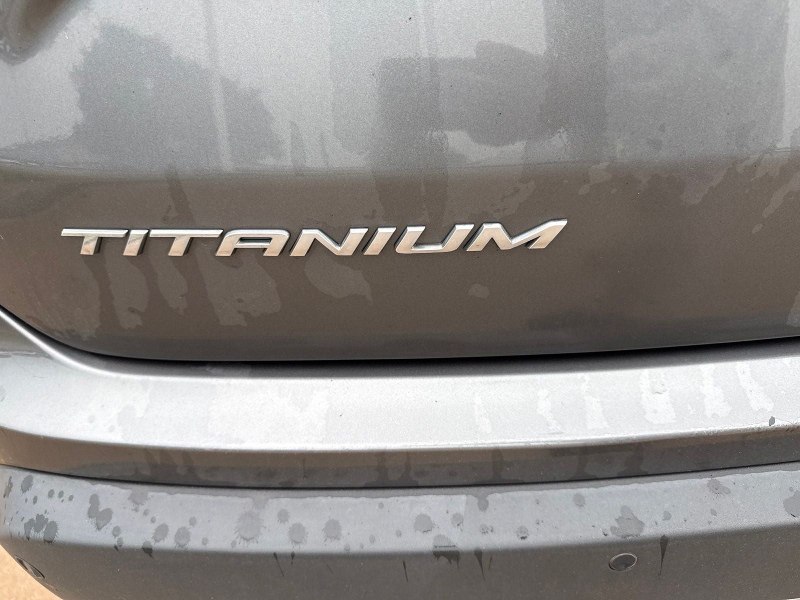 2022 Ford Edge Titanium