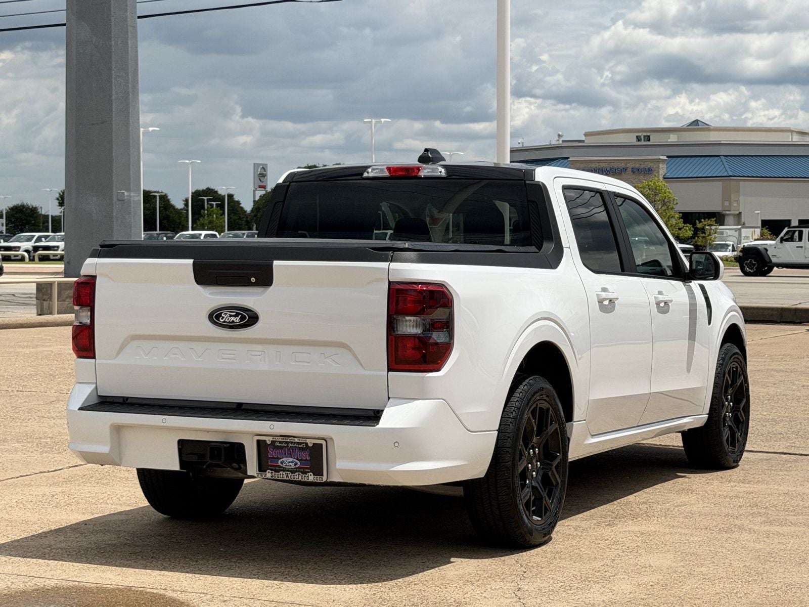 2025 Ford Maverick Lobo Standard