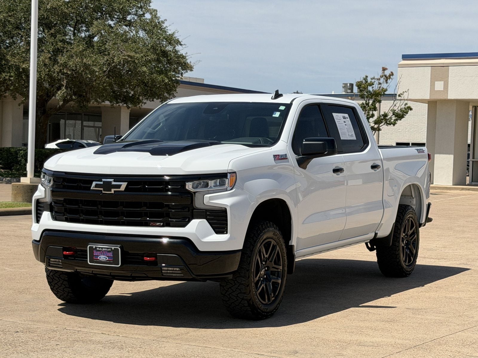 2024 Chevrolet Silverado 1500 LT Trail Boss