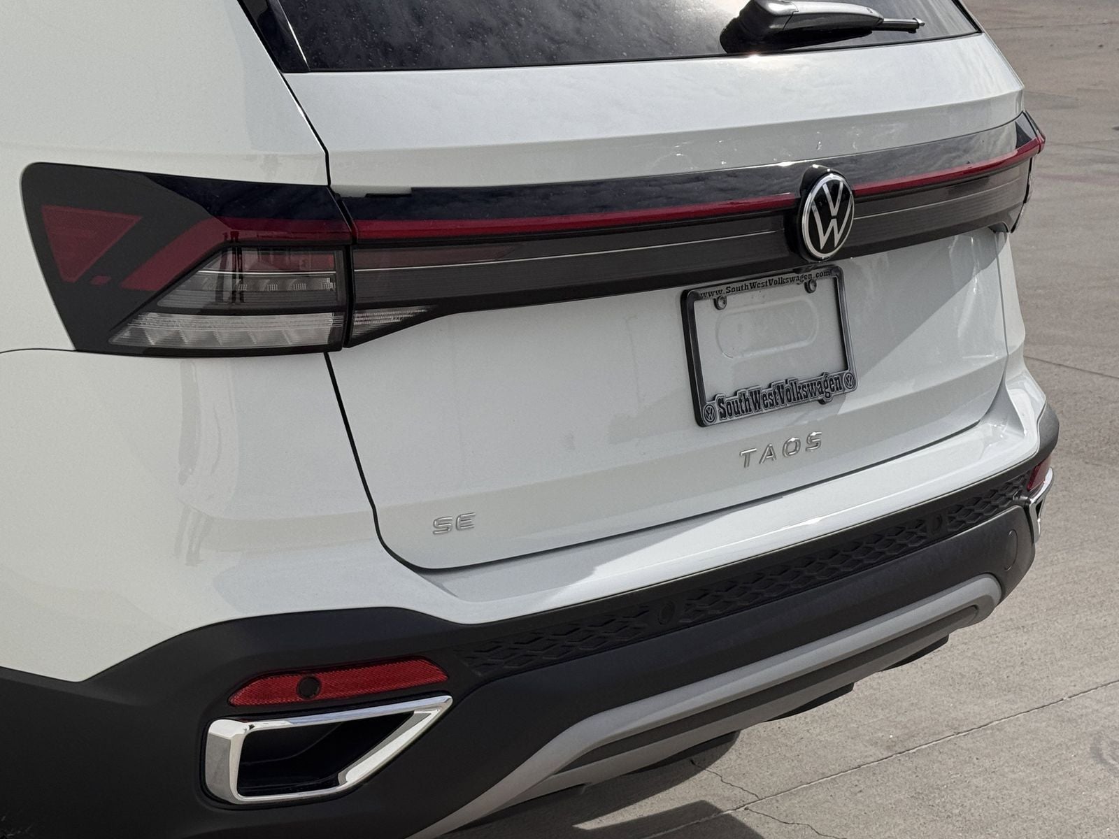 2025 Volkswagen Taos 1.5T SE