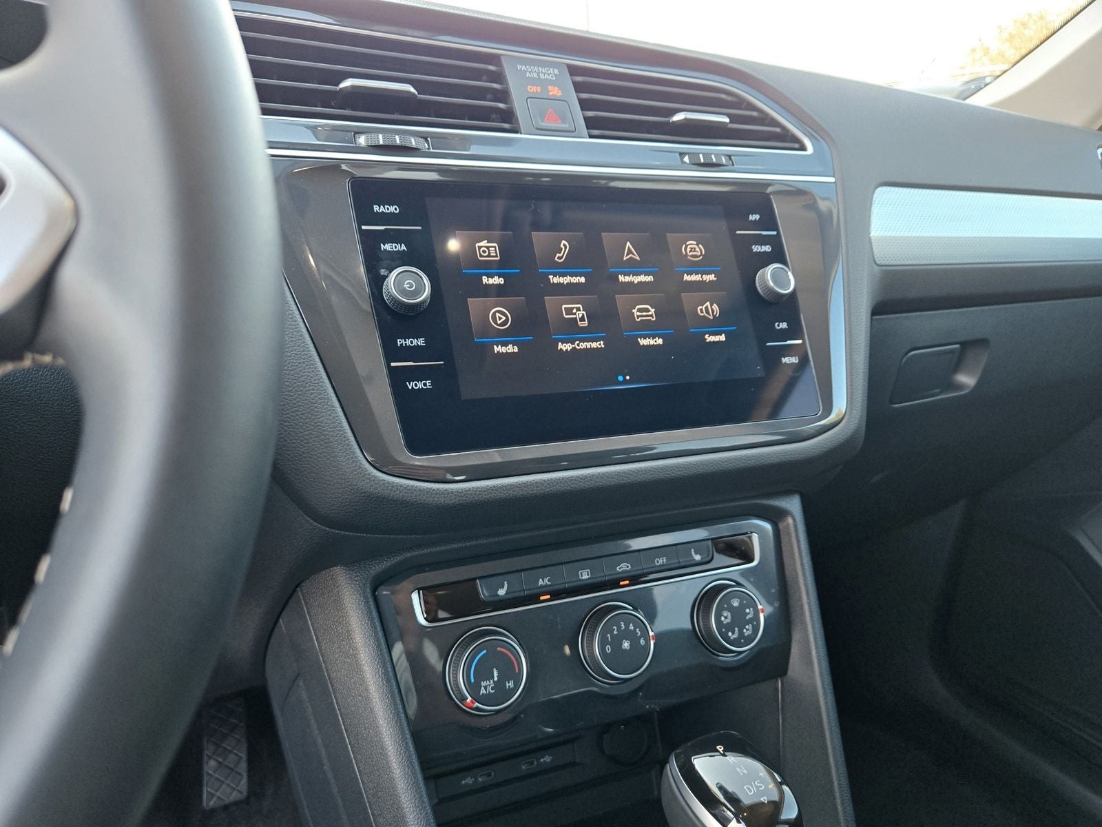 2024 Volkswagen Tiguan 2.0T S