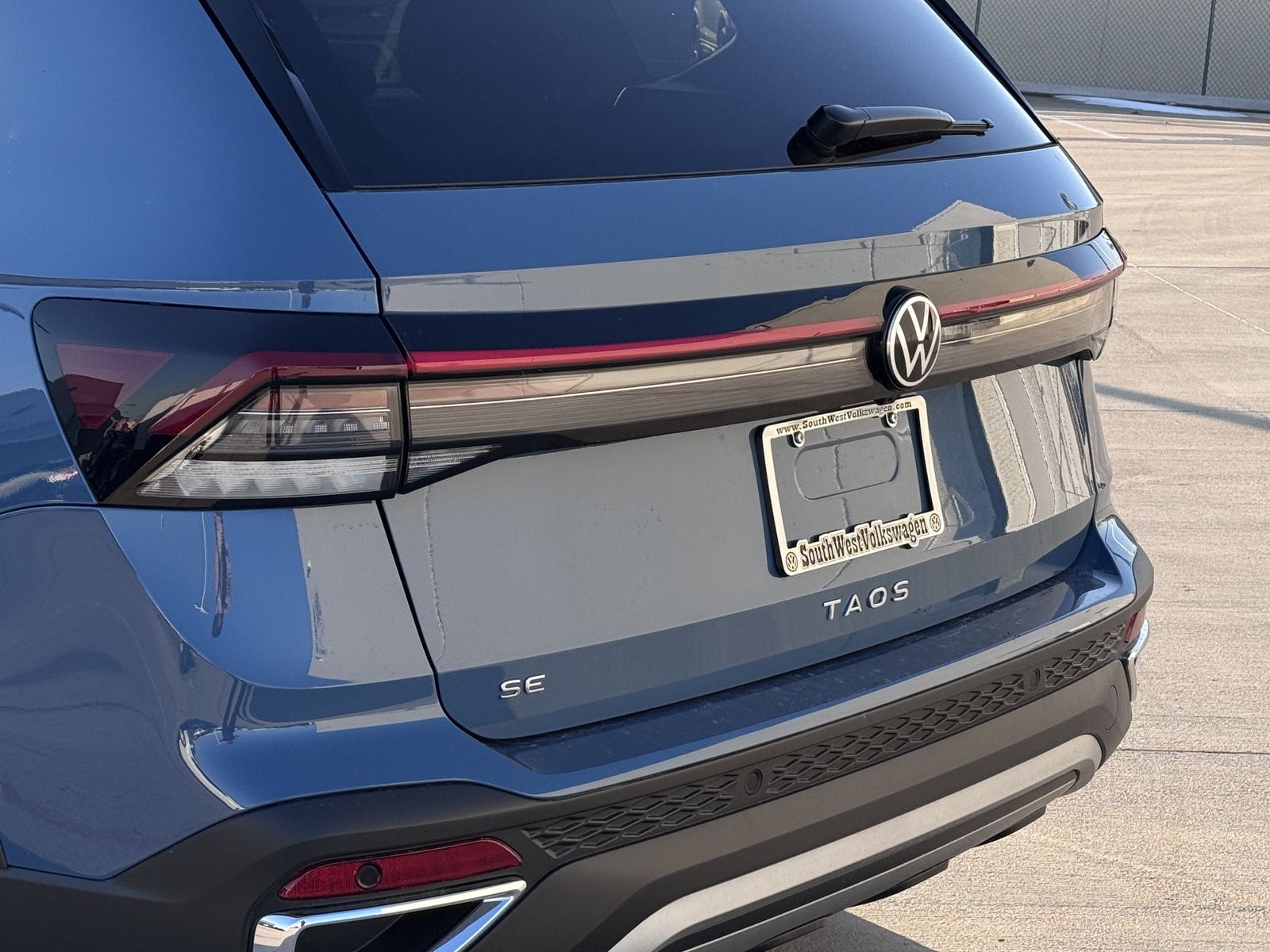 2025 Volkswagen Taos 1.5T SE