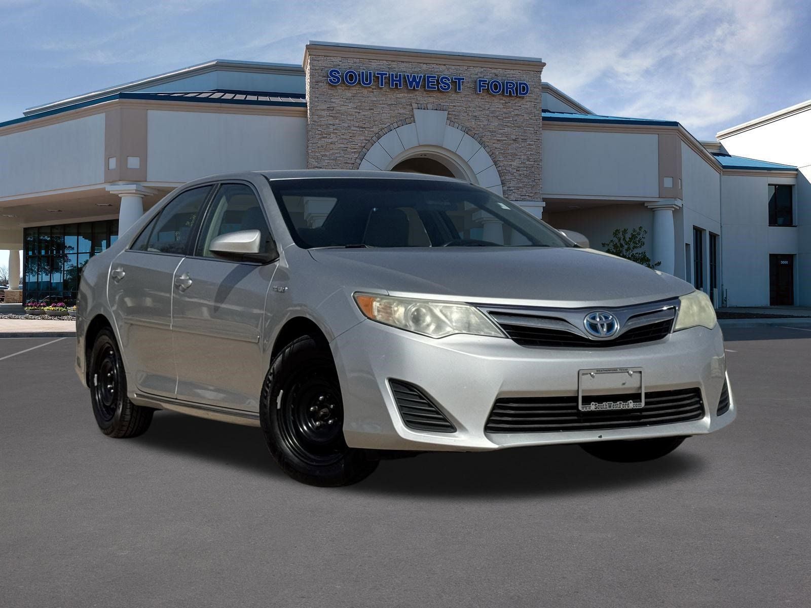 2013 Toyota Camry LE Hybrid