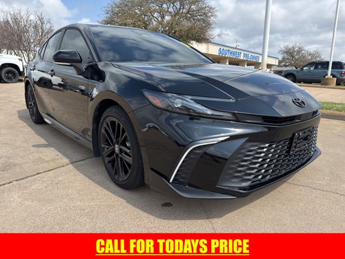 2025 Toyota Camry SE