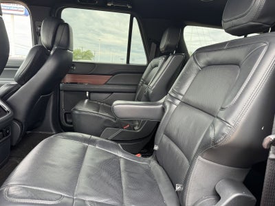 2022 Lincoln Navigator L Reserve