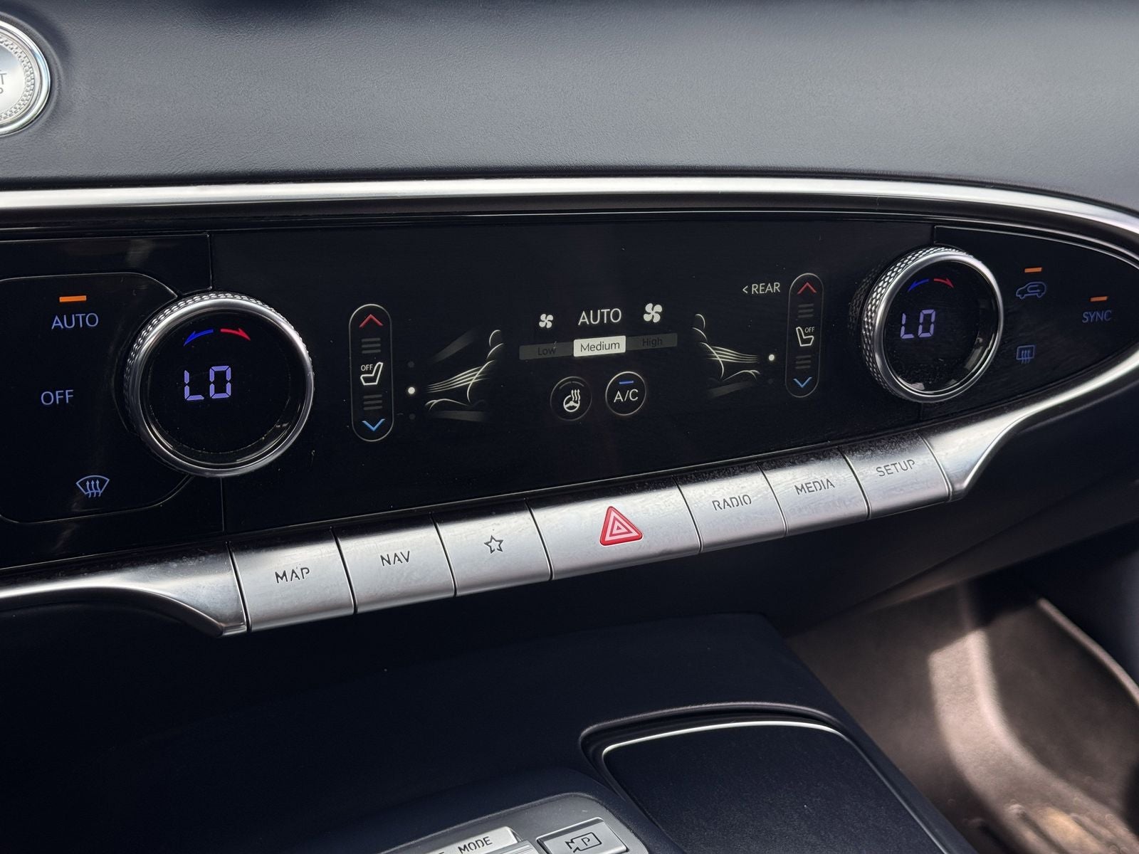 2023 Genesis GV70 2.5T