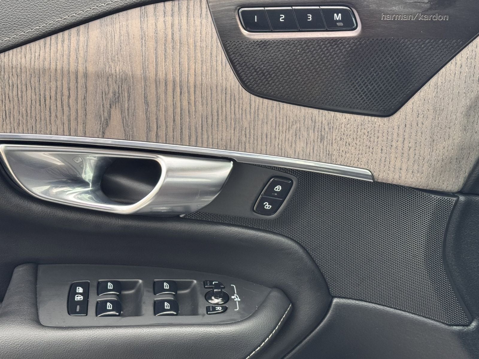 2021 Volvo XC90 T6 Inscription