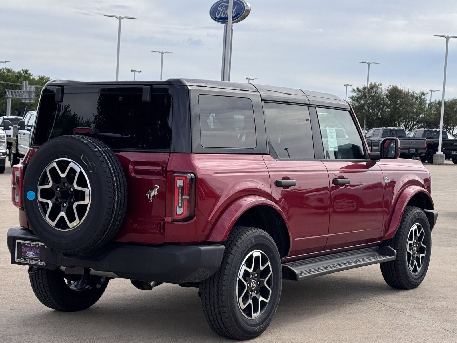 2026 Ford Bronco Outer Banks®