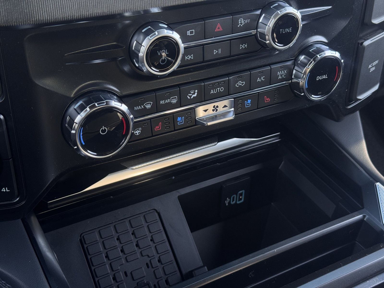 2026 Ford Super Duty F-250® Platinum®