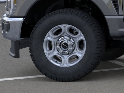 2026 Ford Super Duty F-350® XLT