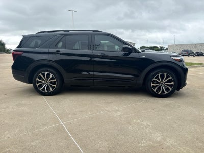 2022 Ford Explorer ST-Line