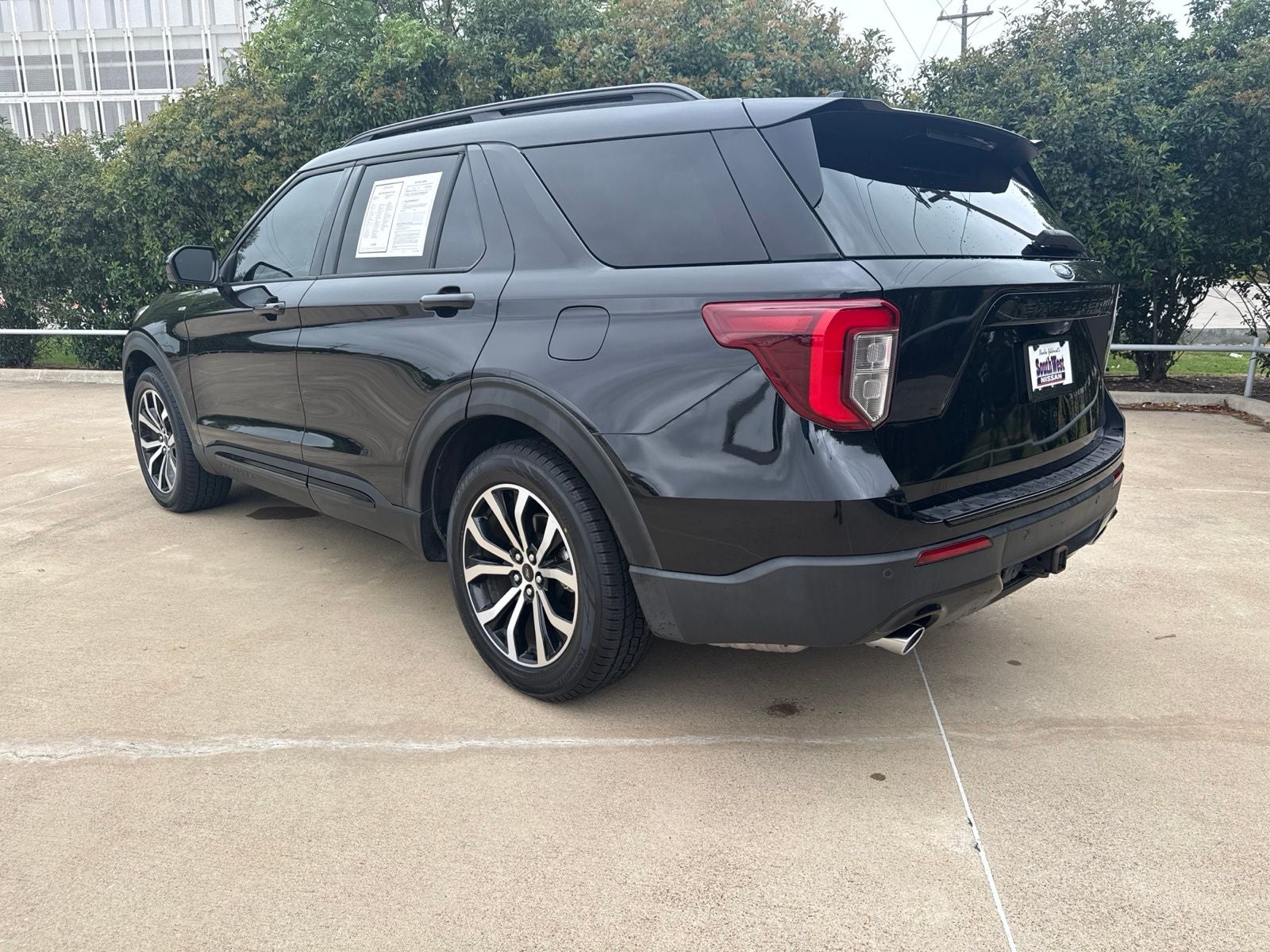 2022 Ford Explorer ST-Line