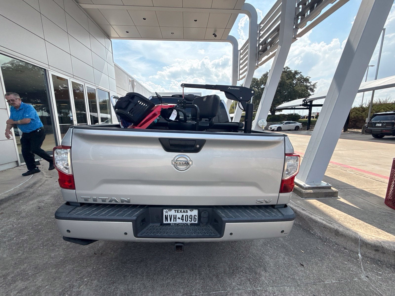 2020 Nissan Titan SV