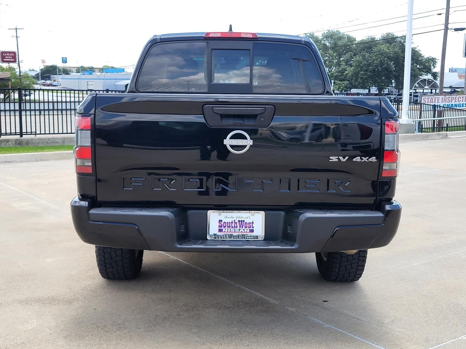 2022 Nissan Frontier SV
