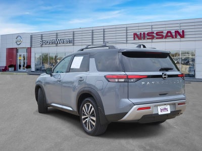 2022 Nissan Pathfinder Platinum