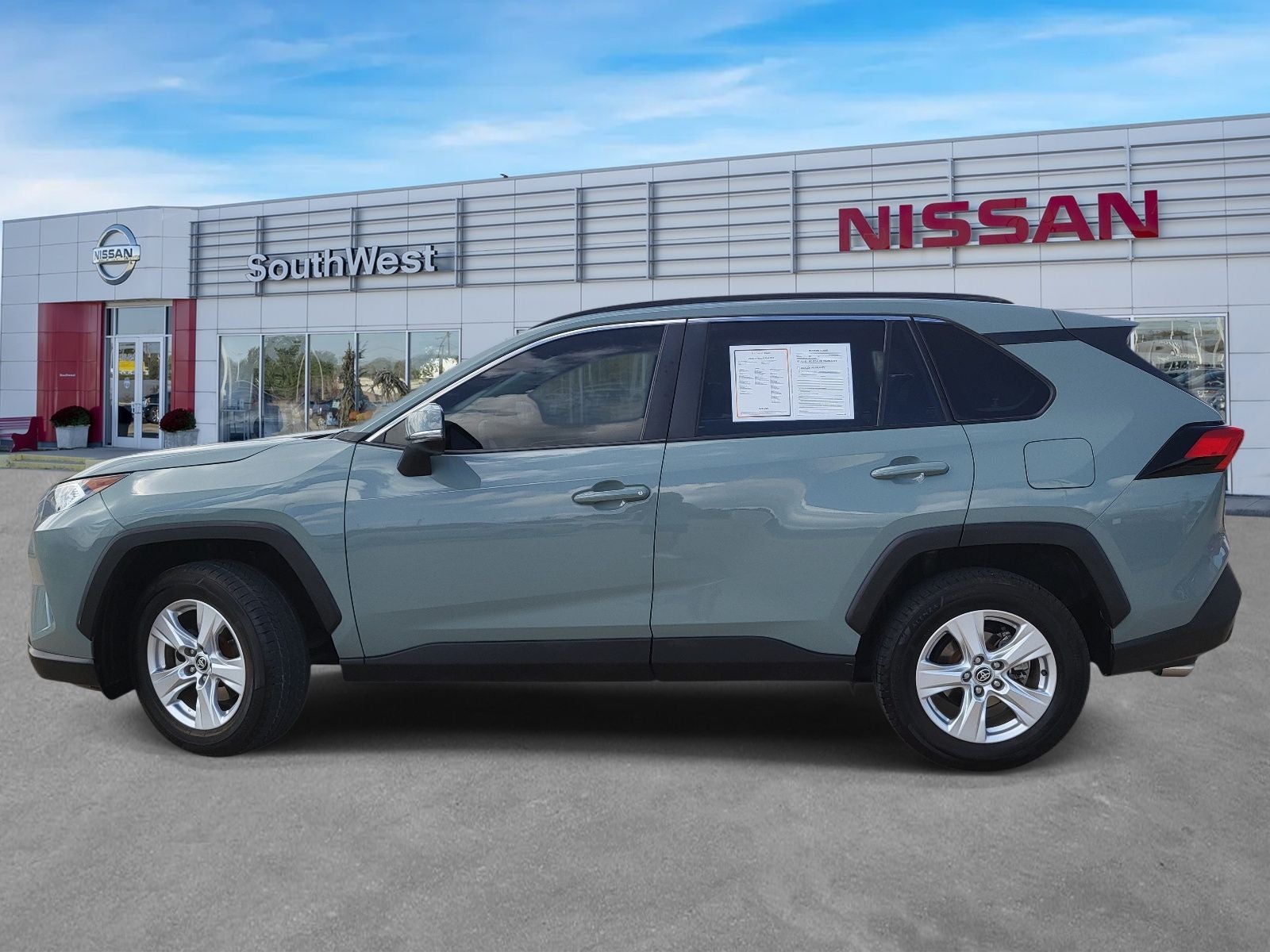 2021 Toyota RAV4 XLE
