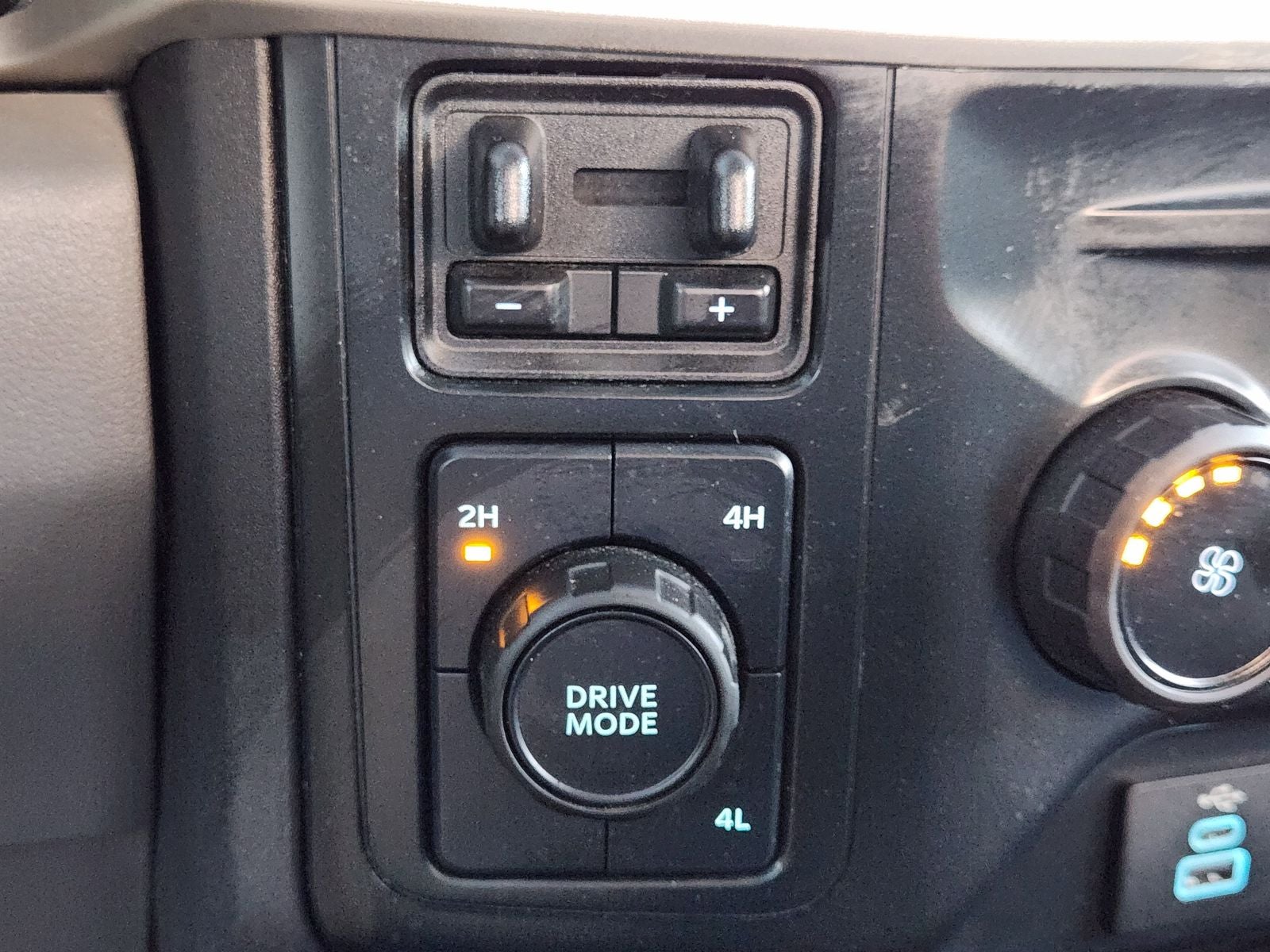 2023 Ford F-350SD XLT DRW