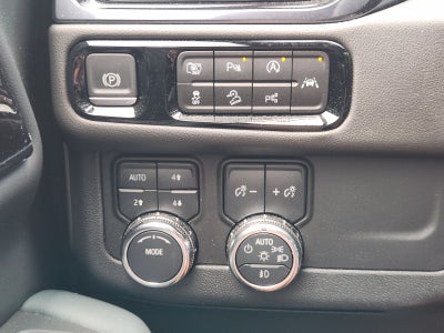 2025 GMC Yukon AT4