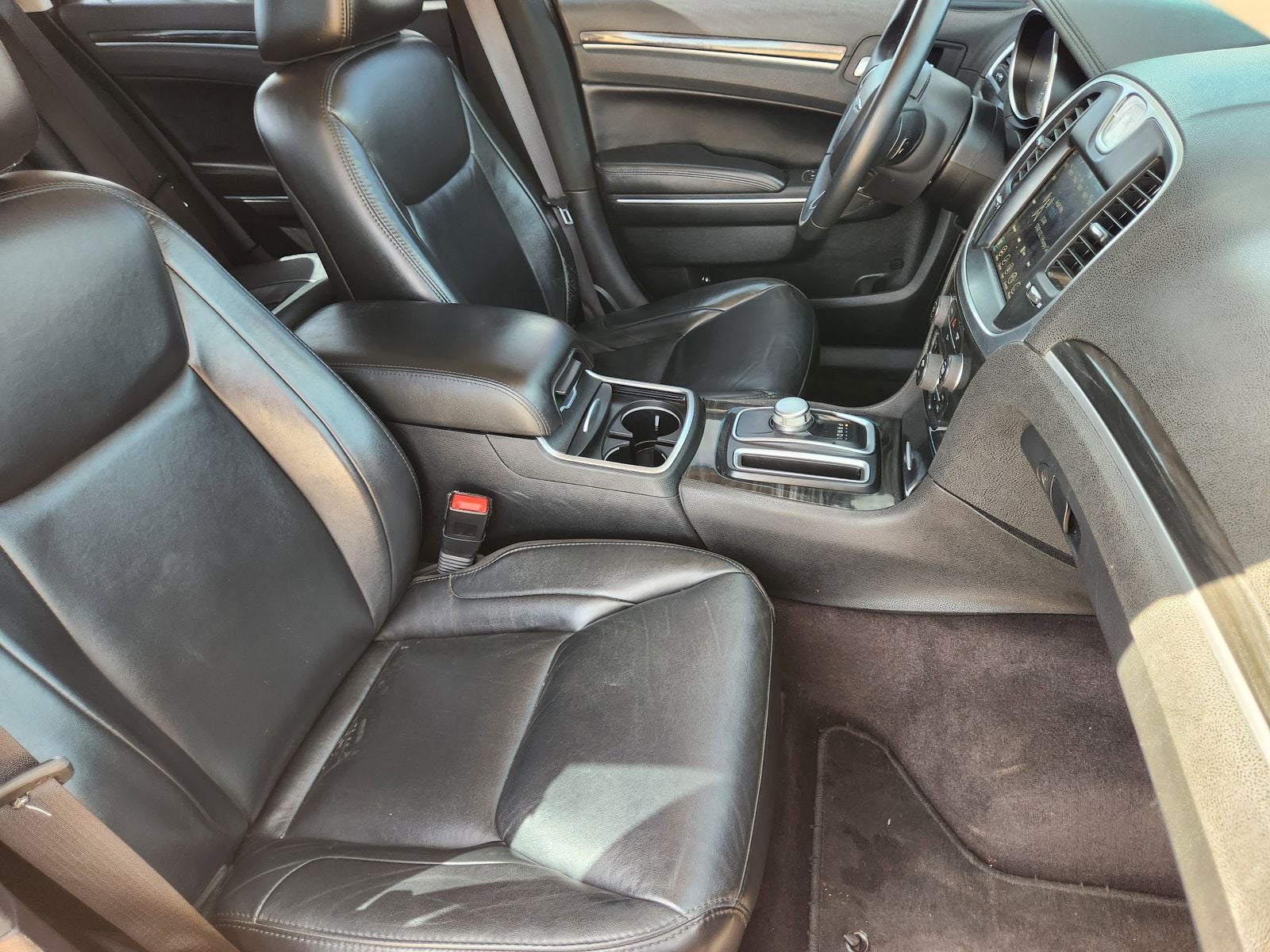 2017 Chrysler 300 Limited