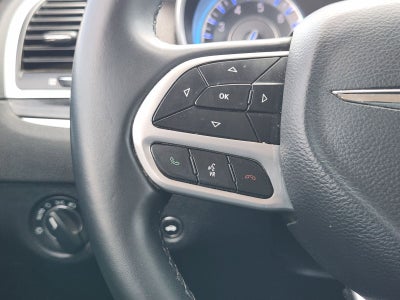 2017 Chrysler 300 Limited