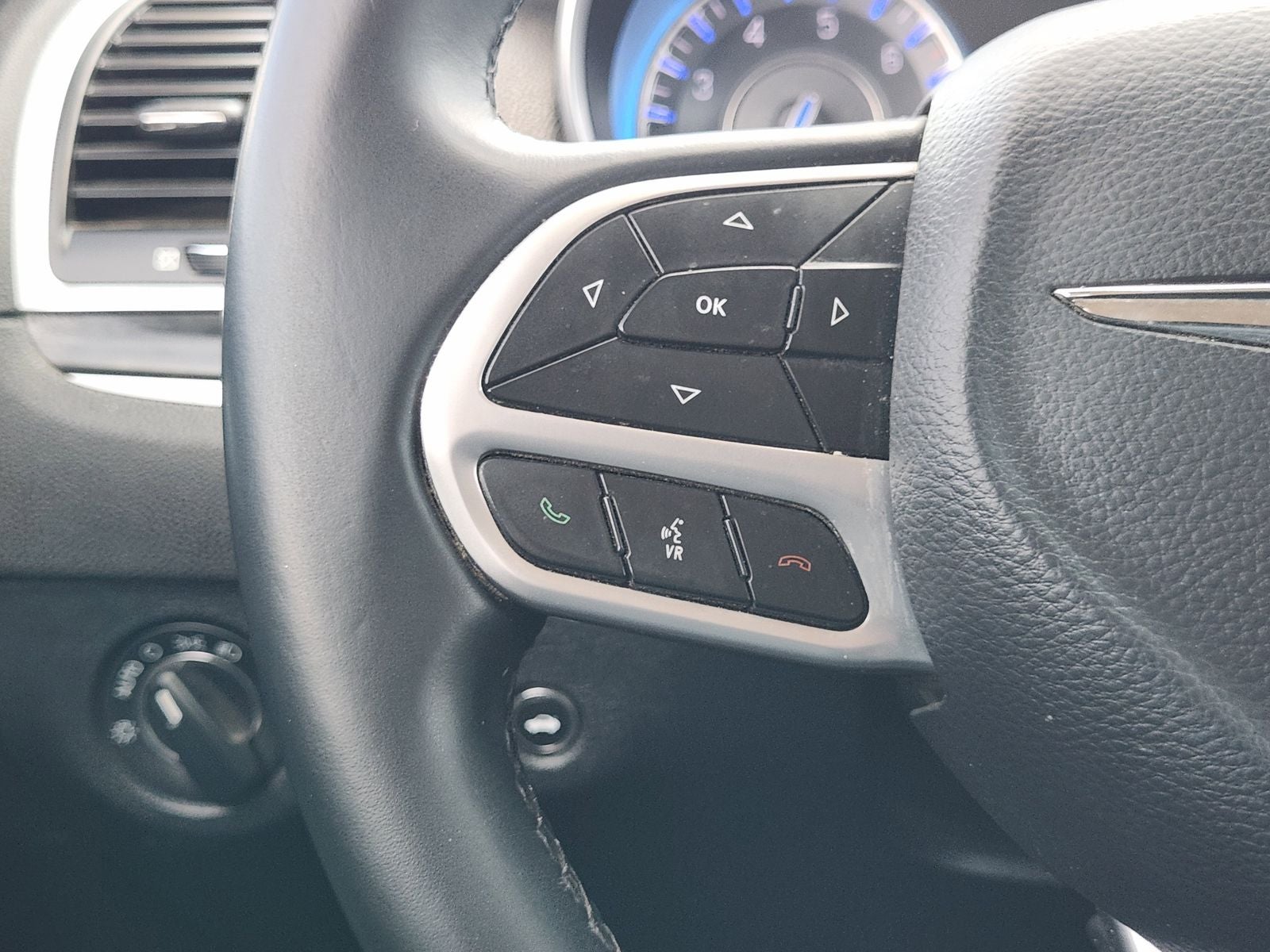 2017 Chrysler 300 Limited