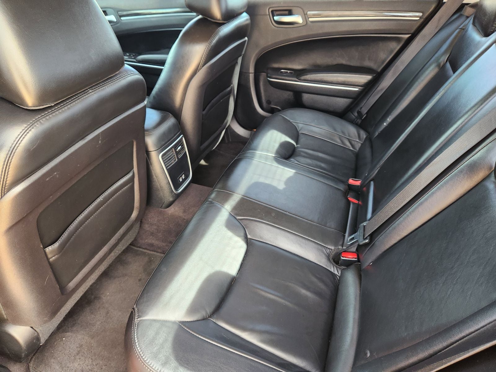 2017 Chrysler 300 Limited