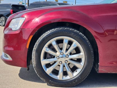 2017 Chrysler 300 Limited