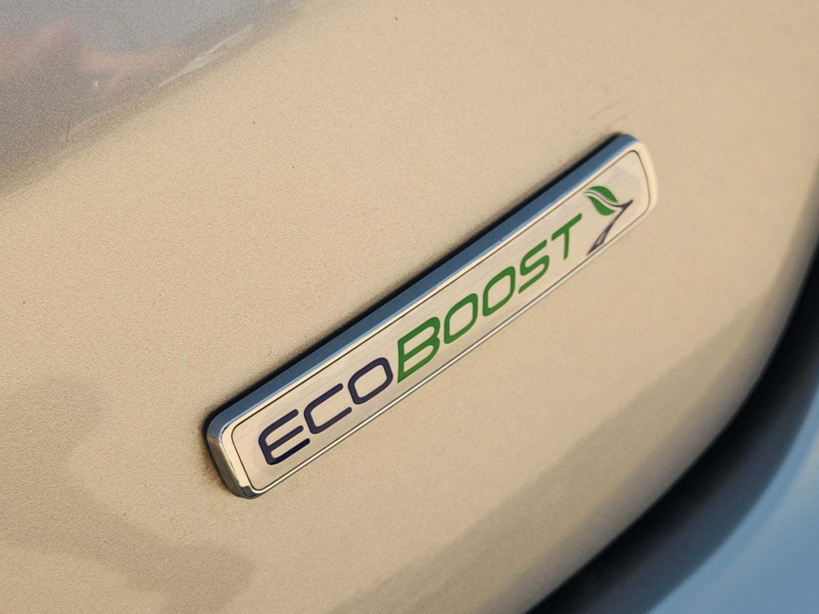 2020 Ford Edge SE