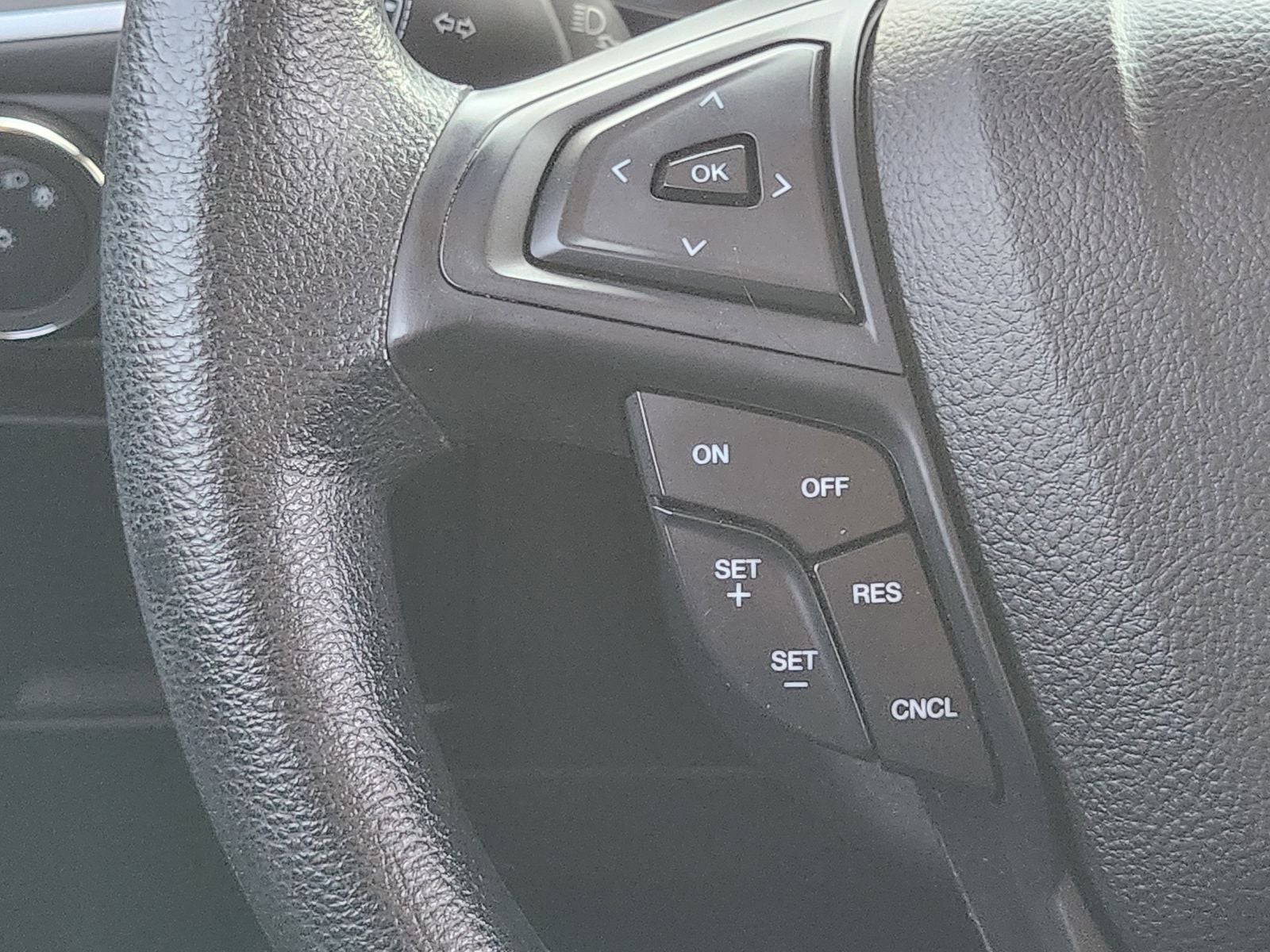 2020 Ford Edge SE